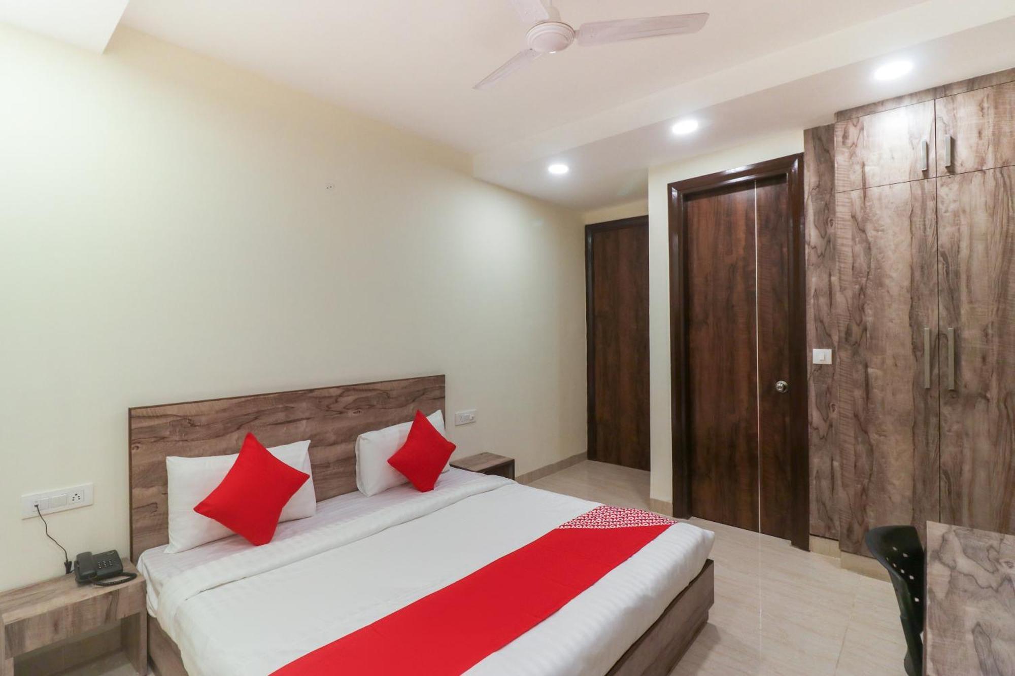 Super Hotel O Comfort Residency Near Artemis Hospital Gurgaon Exterior foto
