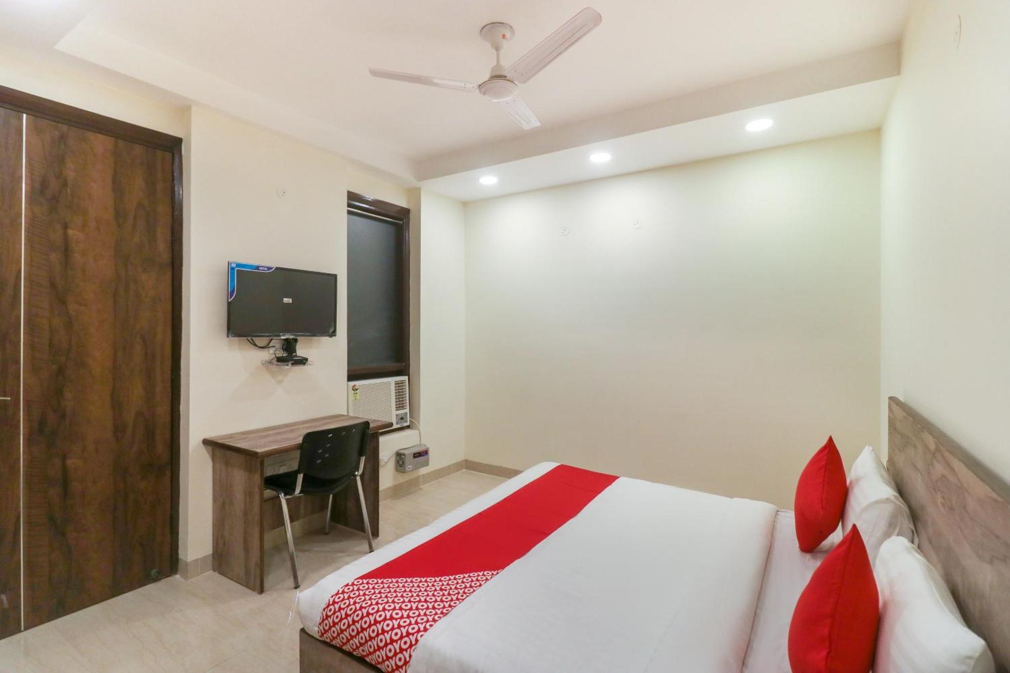 Super Hotel O Comfort Residency Near Artemis Hospital Gurgaon Exterior foto